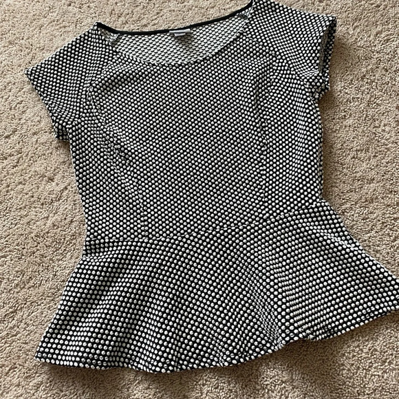 Black and white blouse - Picture 1 of 2